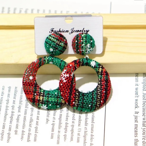 New Christmas Earrings bundle of 3 - Picture 1 of 1